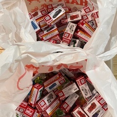 ポケットトミカつかみ取り