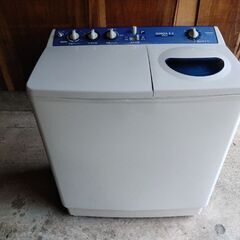 泥んこ汚れに…２槽式洗濯機　東芝　インテリアGINGA　VH-52G