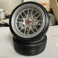 【さしあげます】タイヤデザインの目覚まし時計