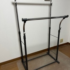 伸縮パイプハンガー  0円