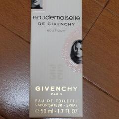[受け渡し決定しました]GIVENCHY　香水
