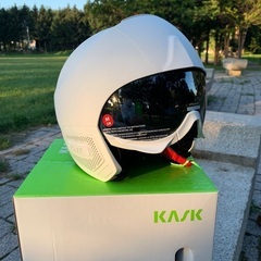 最終お値下げ大チャンス‼️　新品　KASK ステルス　カッコいいスキーヘルメット