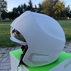 最終お値下げ大チャンス‼️　新品　KASK ステルス　カッコいいスキーヘルメットの画像
