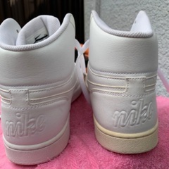 💕 ナイキ　エバノン MID SL (AQ1772 100) メンズ スニーカーの画像