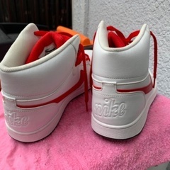 💕 ナイキ NIKE エバノン スニーカー MID SL AQ1772-101の画像