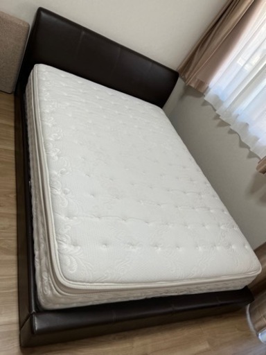 受付終了　ダブルベッド