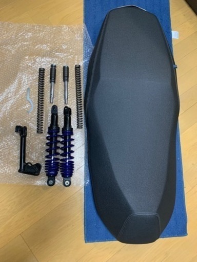 xmax250  ローダウンシートとローダウンサスペンション