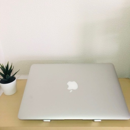 MacBook Air [メモリ8GB/SSD 128GB/Intel Core i5]