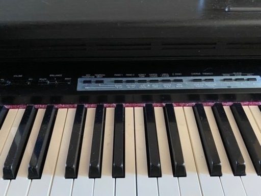 ピアノ　Roland HP-2700