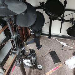 ALESIS NITRO MESH KIT 電子ドラム　