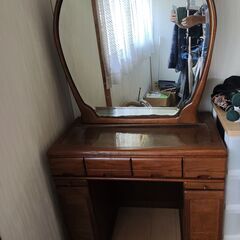 レトロ調ドレッサー