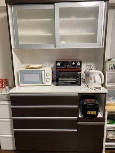 （引っ越しに伴う処分）食器棚など