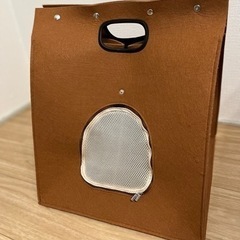 猫の寝床の画像