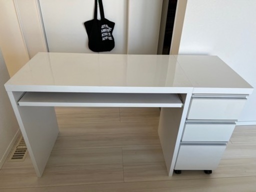 お取引確定しました。PC用デスク・3段ボックス