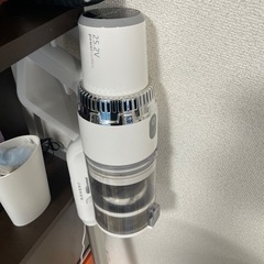 JASHEN コードレス掃除機 22kpa 350w強吸引力 サイクロンクリーナー スティッククリーナーの画像