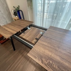 【美品】伸縮機能付きダイニングテーブルの画像
