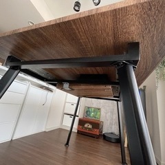 【美品】伸縮機能付きダイニングテーブルの画像