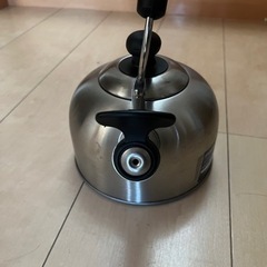 ステンレス製笛吹きケトル　1.6L IH対応の画像