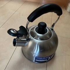 ステンレス製笛吹きケトル　1.6L IH対応の画像