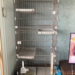 『お話し中』3段猫ケージ　トイレ付き　キャスター付き　説明書有りの画像