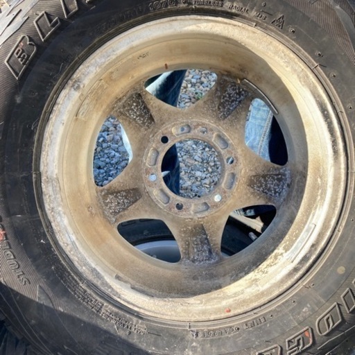 275/70R16 ブリジストン 