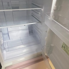 シャープ　冷蔵庫　ピンク色　9/20までの画像