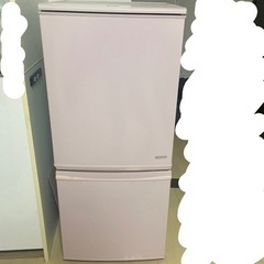 シャープ　冷蔵庫　ピンク色　9/20までの画像