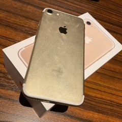 美品❗️ iphone7 ゴールド　32GB SIMロック解除済み　付属品新品の画像