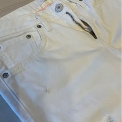 EDWIN 白ダメージパンツの画像