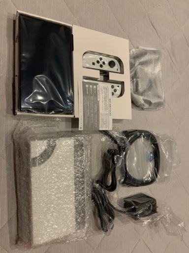 【決まりました】ニンテンドースイッチ　Nintendo Switch 有機ELモデル新古品