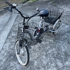 電動アシスト付三輪車※購入者決まりました