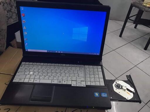 ☆管理⑩☆Win10☆富士通☆ノート☆A572/E☆Core i3☆WiFi☆逆光撮影