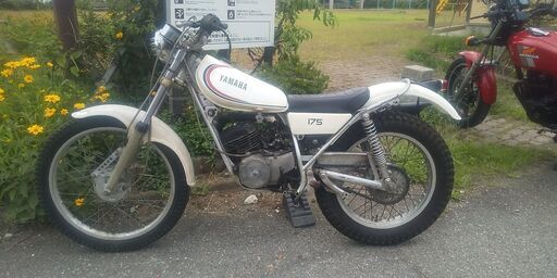 ヤマハ　ＴＹ１２５改ＴＹ１７５　納屋物蔵出し書類付き軽整備済み実動車両　ストーンガードがかっこいい。スリムなスタイルが◎