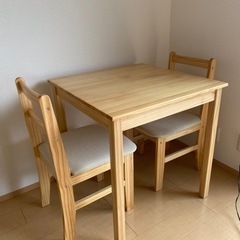 美品ダイニングテーブル&椅子　3点セット