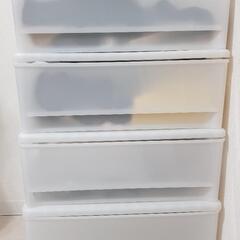 プラスチック収納チェスト4段 (ニトリ)