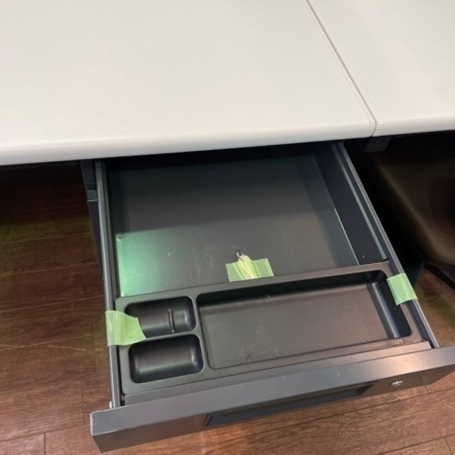 JI-16 【オフィス家具専門店】プラスの片袖デスクです！ R4.9/12時点で在庫数2点あり