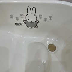 ミッフィー　ベビーバス　コンビ　ベビーカー2点の画像