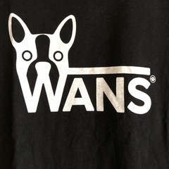 【再値下げ！】パロディー黒Ｔシャツ・M