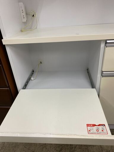 【リサイクルショップどりーむ荒田店】404　キッチンボード　収納棚　ホワイト　 リサイクルショップどりーむ荒田店 No.3584 食器棚 オシャレな白！ 美品！