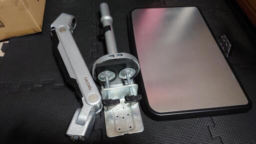 サンワサプライ　ノートパソコンアーム