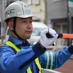 日払いOKでスポット勤務や単発・短期バイトもOK！【未経験・未資格可】入社祝い金が最大１2万円の交通誘導のお仕事 ♪ 20220905179-4の画像