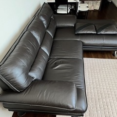 本革カウチソファ(ロゾ4 BK LC ホンガワ)