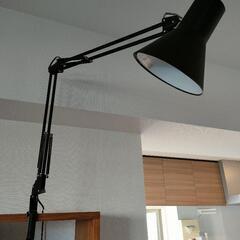 （受渡し先決定）LEDデスクライト　クランプ（万力）タイプ
