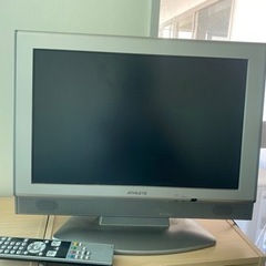 テレビ、リモンコンつき