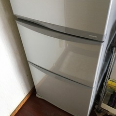 【受け渡し済み】東芝冷蔵庫 340リットル 無料の画像