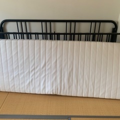 【値下げ！】IKEA イケア　デイベッド　フィーレスダスとマットレスの画像