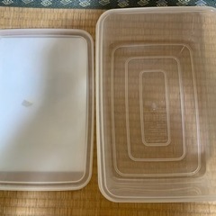 【新品】タッパー　保存容器（中）　収納ケースの画像