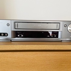 VHSビデオレコーダー