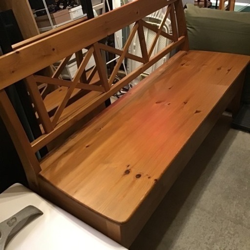 ウッドベンチ　収納　無垢材　カントリースタイル　バルコニーベンチ