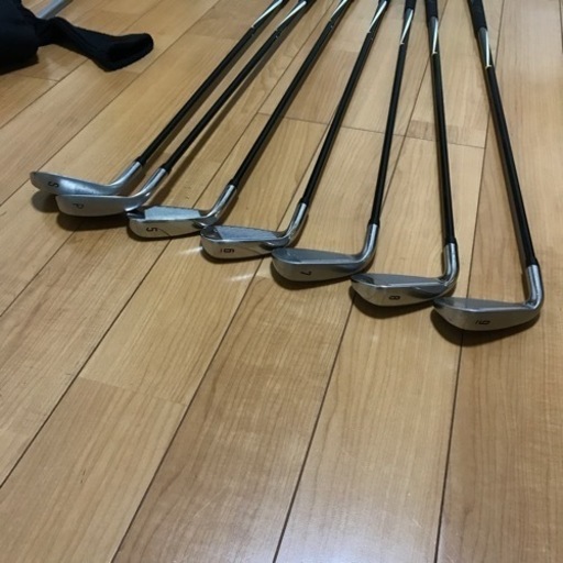 ドライバー（カバー付き）とアイアンセット　ＸＸＩＯ（ゼクシオ）SRIXON（スリクソン）CALLAWAY（キャロウェイ）